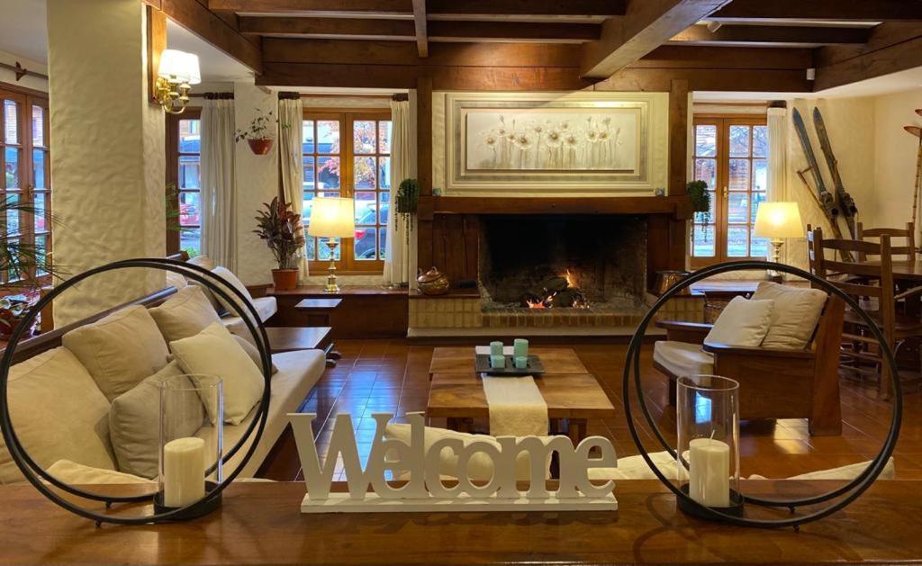 Del Viejo Esquiador Hotell San Martín de los Andes Eksteriør bilde