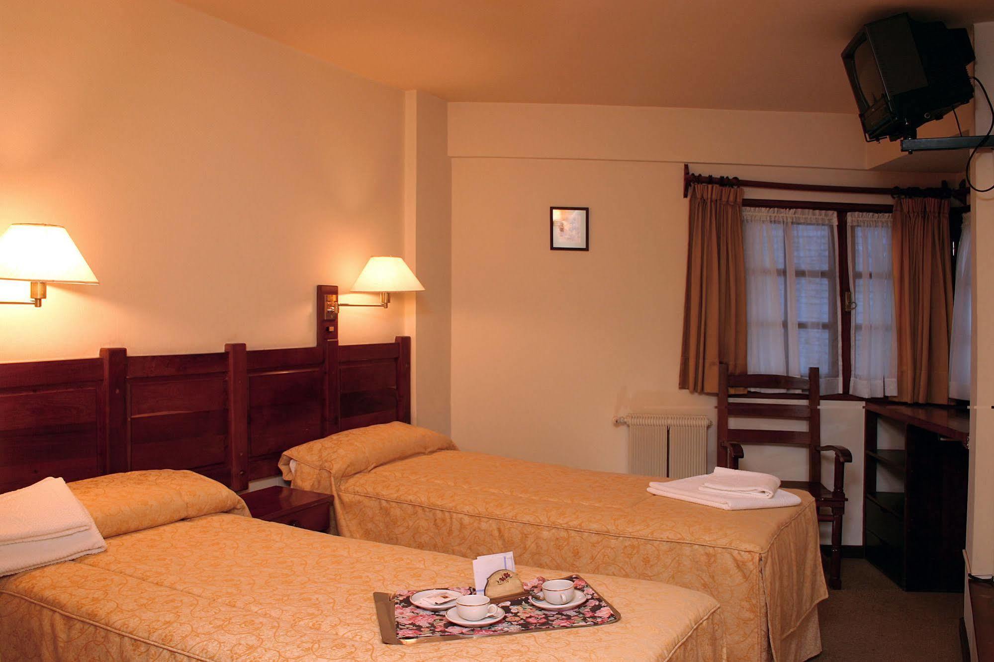 Del Viejo Esquiador Hotell San Martín de los Andes Eksteriør bilde