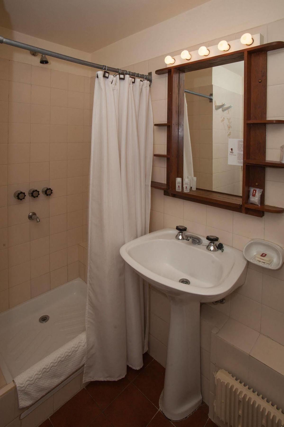 Del Viejo Esquiador Hotell San Martín de los Andes Eksteriør bilde